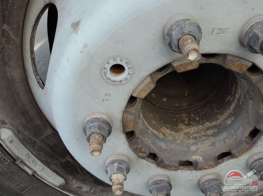 1FDUF4GT0KED30102 2019 FORD F-450 CHASSIS photo no. 3