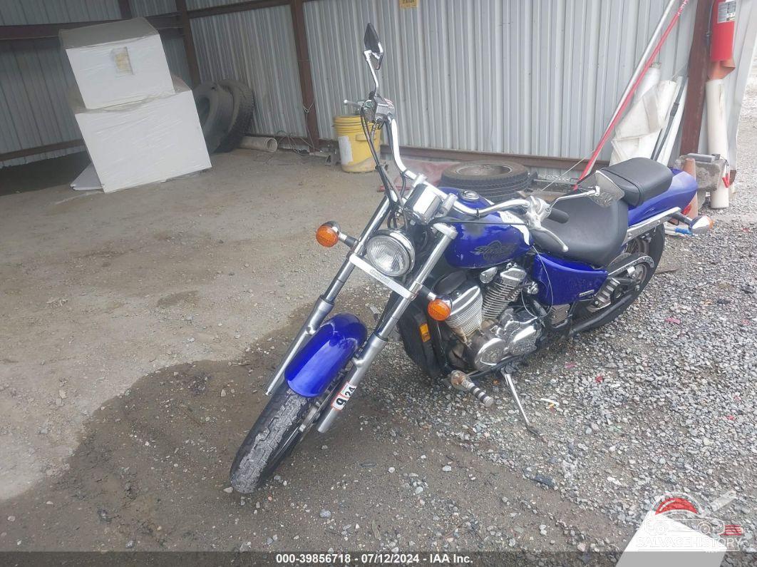 JH2PC21355M600305 2005 HONDA VT600 photo no. 2