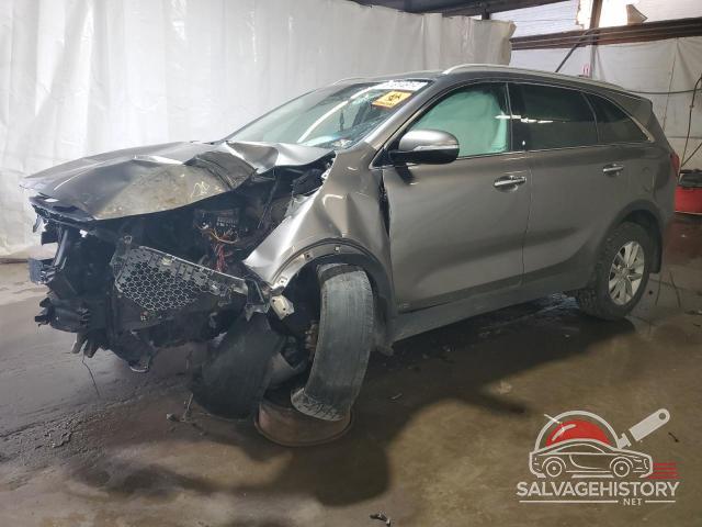 5XYPGDA39JG341919 2018 KIA SORENTO photo no. 13
