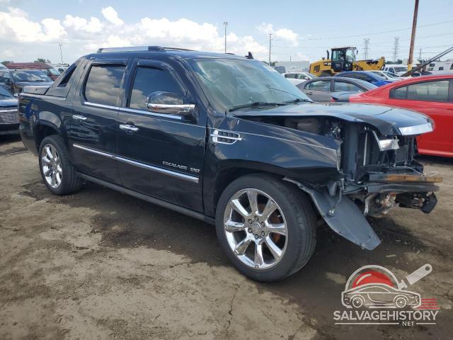 3GYT4NEF1DG347411 2013 CADILLAC ESCALADE photo no. 4