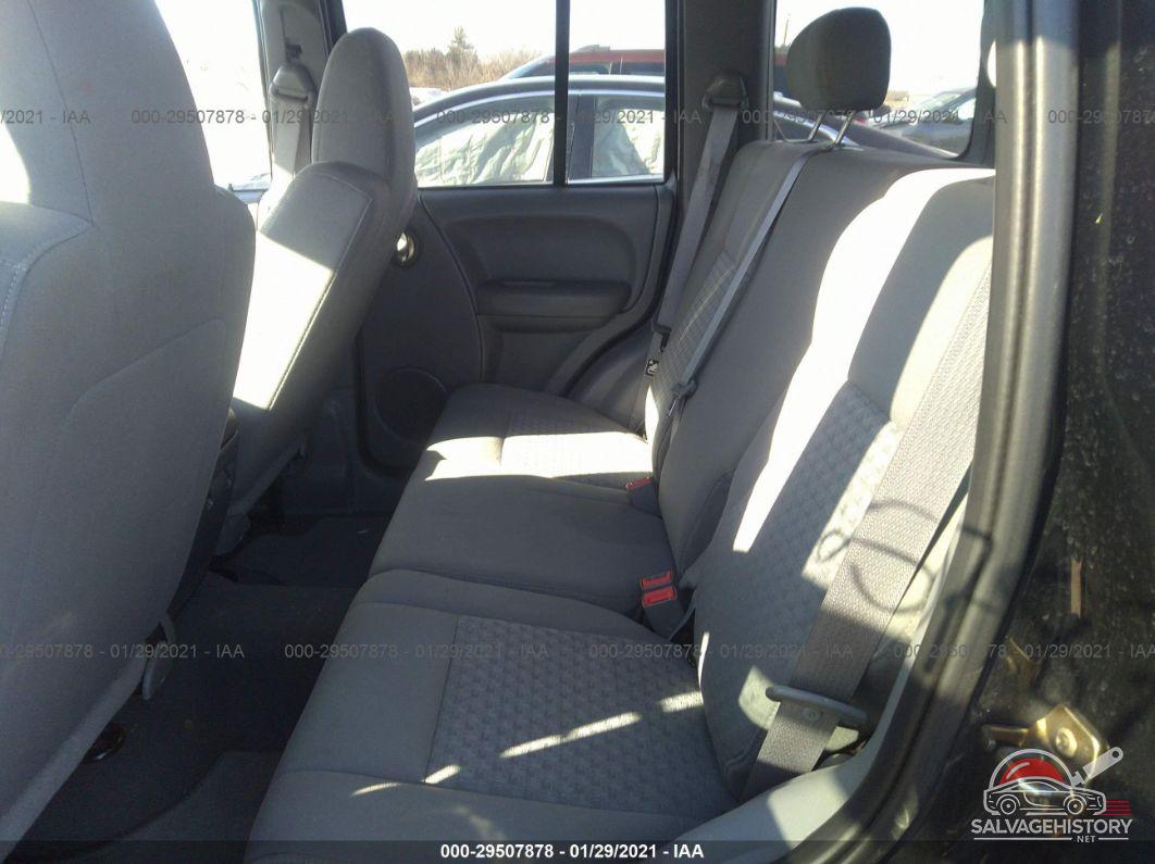 1J4GL48K07W521319 2007 JEEP LIBERTY photo no. 8