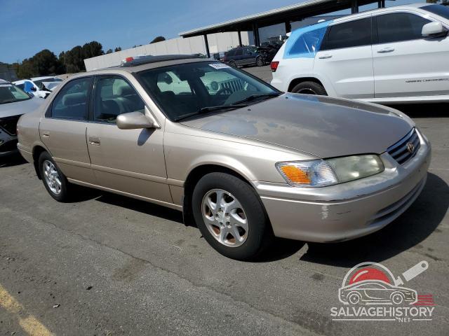JT2BG22K210599105 2001 TOYOTA CAMRY photo no. 4