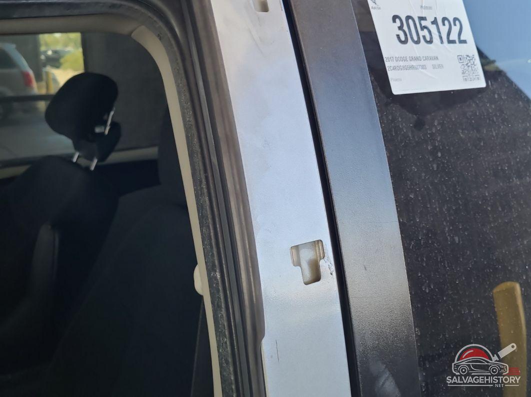 2C4RDGBG5HR607303 2017 DODGE GRAND CARAVAN photo no. 2