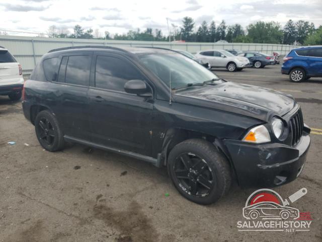 1J8FT47W07D358987 2007 JEEP COMPASS photo no. 4