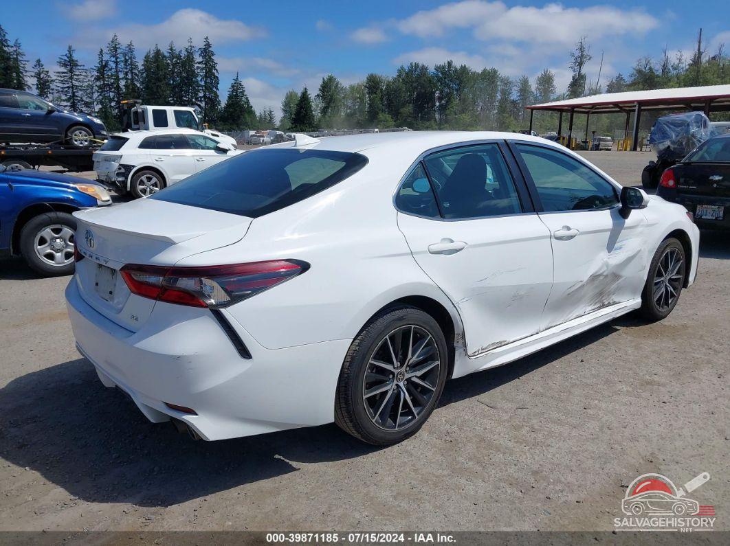 4T1G11AK8NU666391 2022 TOYOTA CAMRY photo no. 4