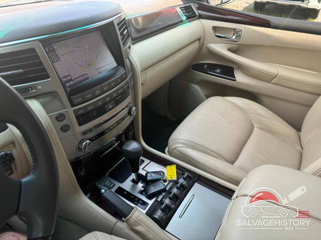 JTJHY7AX2D4106560 2013 LEXUS LX570 photo no. 11