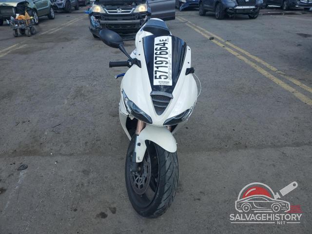 SMTD00NS3AJ414088 2010 TRIUMPH CAR DAYTONA photo no. 2