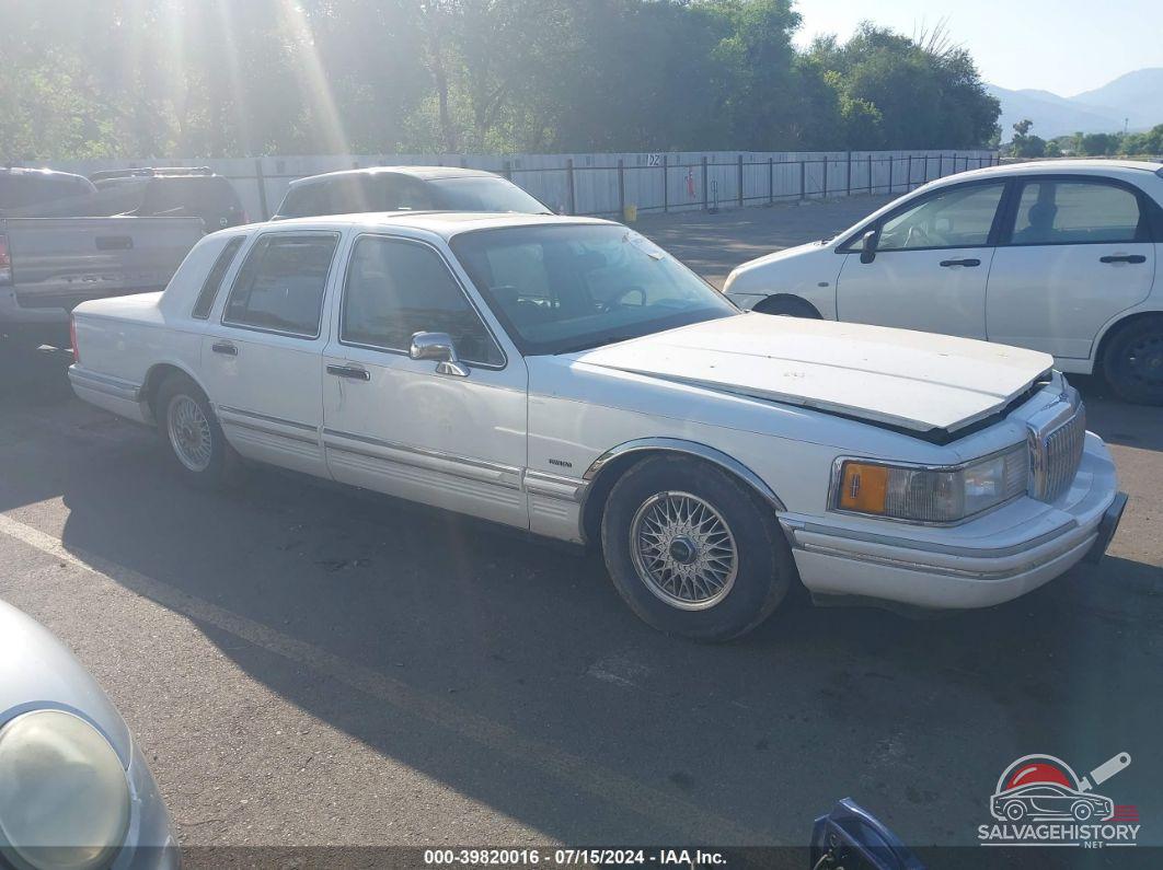 1LNLM83W7RY682059 1994 LINCOLN TOWN CAR photo no. 12