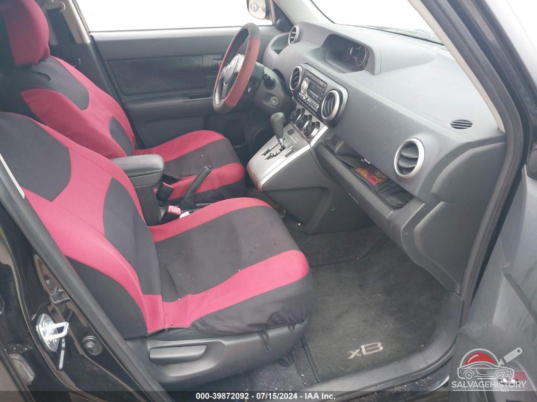 JTLZE4FE4B1137995 2011 SCION XB photo no. 5
