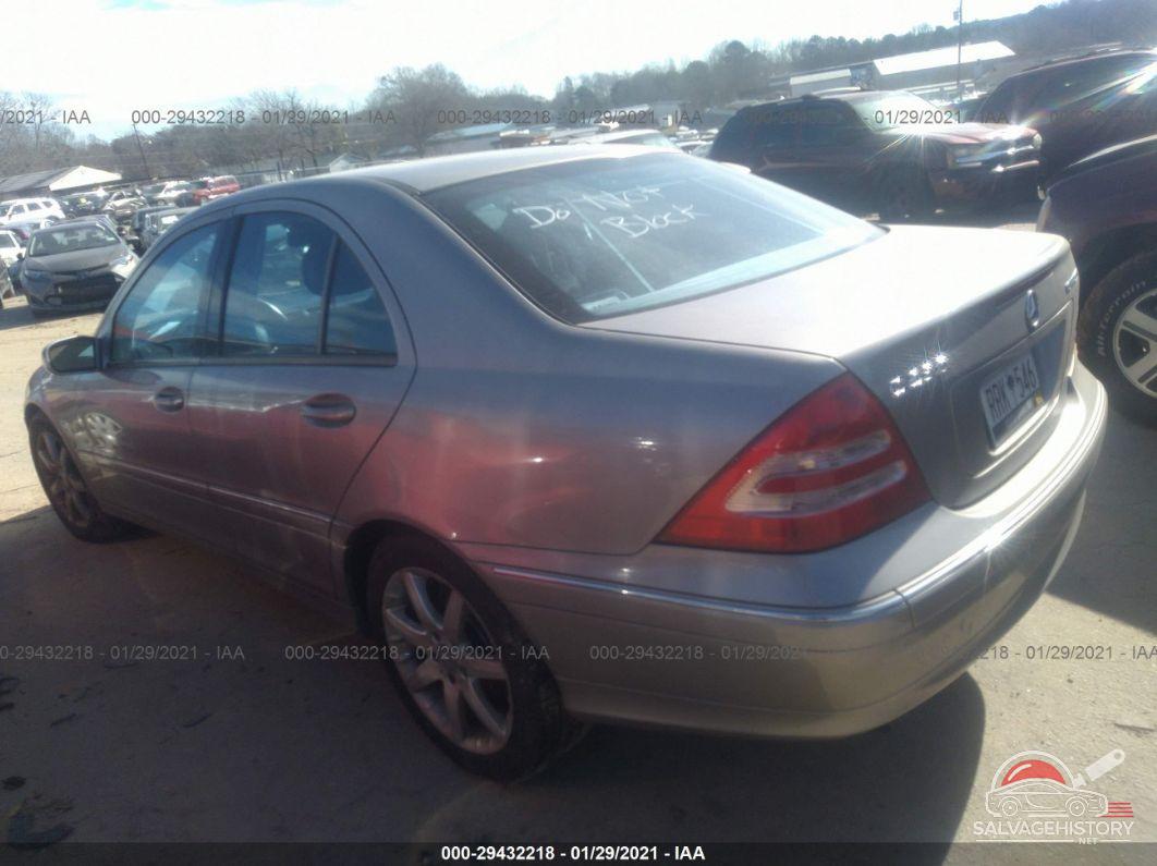 WDBRF40JX3A480003 2003 MERCEDES-BENZ C-CLASS photo no. 3