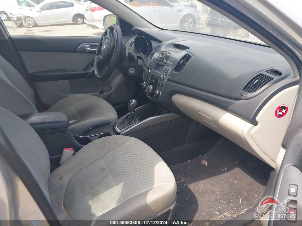 KNAFU4A2XD5647131 2013 KIA FORTE photo no. 5