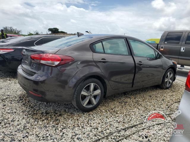 3KPFL4A72JE199047 2018 KIA FORTE photo no. 3