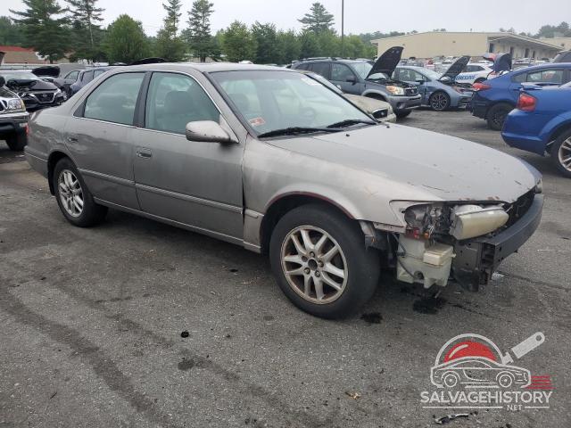 4T1BF28K3YU114602 2000 TOYOTA CAMRY photo no. 4