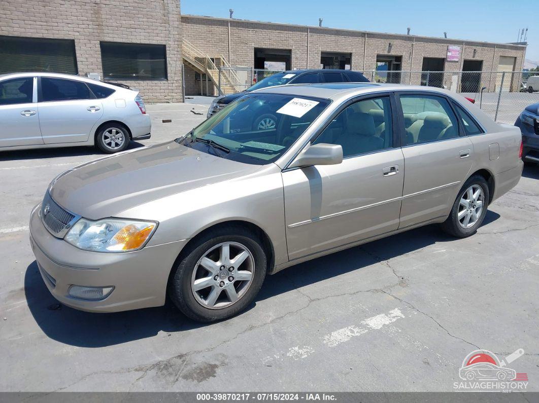 4T1BF28B0YU048249 2000 TOYOTA AVALON photo no. 2