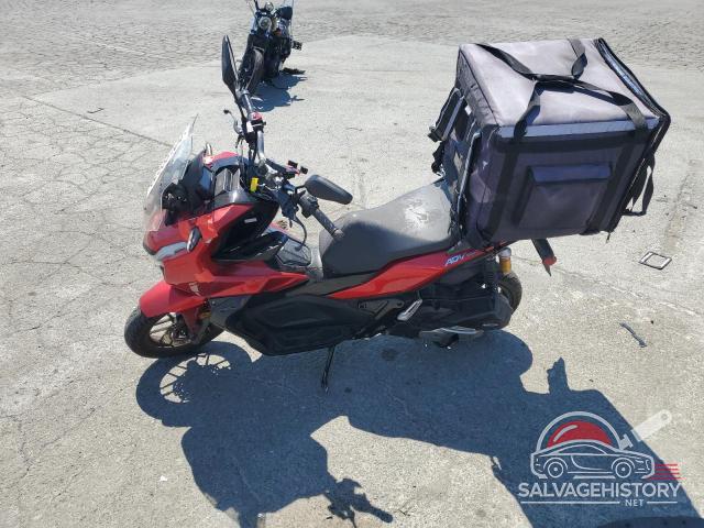MLHKF3850N5100986 2022 HONDA ADV150 photo no. 3