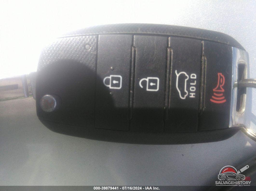 5XYKT3A60FG580387 2015 KIA SORENTO photo no. 11
