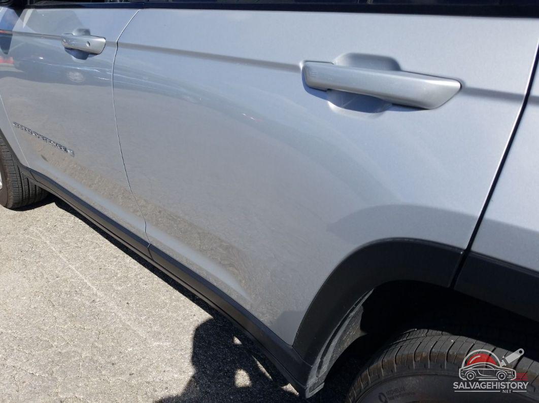1C4RJHBG8PC615062 2023 JEEP GRAND CHEROKEE photo no. 2