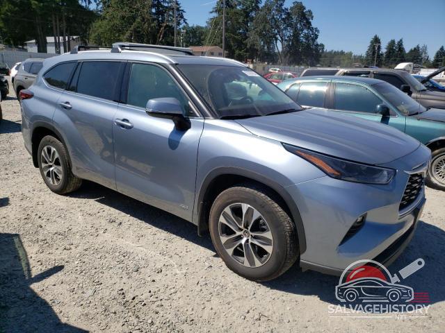 5TDHBRCH9NS090580 2022 TOYOTA HIGHLANDER photo no. 4