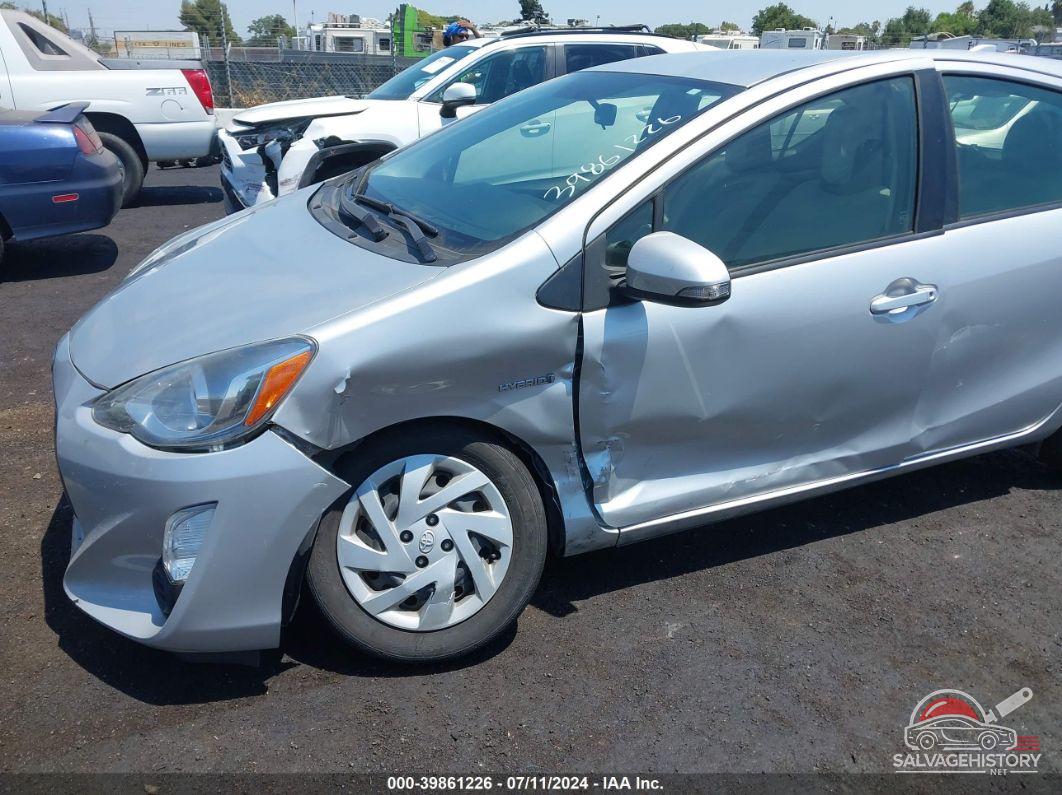 JTDKDTB35F1093056 2015 TOYOTA PRIUS C photo no. 6
