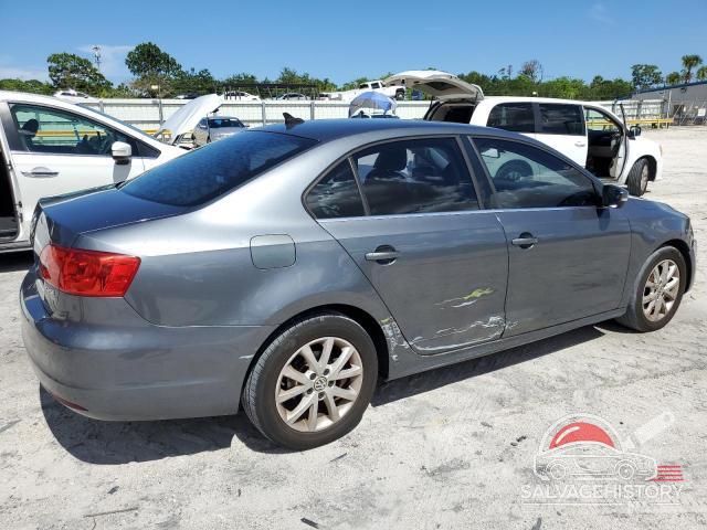 3VWDX7AJ6DM451897 2013 VOLKSWAGEN JETTA photo no. 3