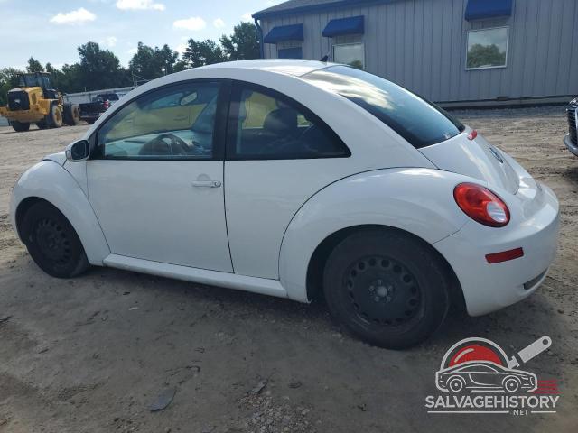 3VWPG3AG0AM008828 2010 VOLKSWAGEN BEETLE photo no. 2
