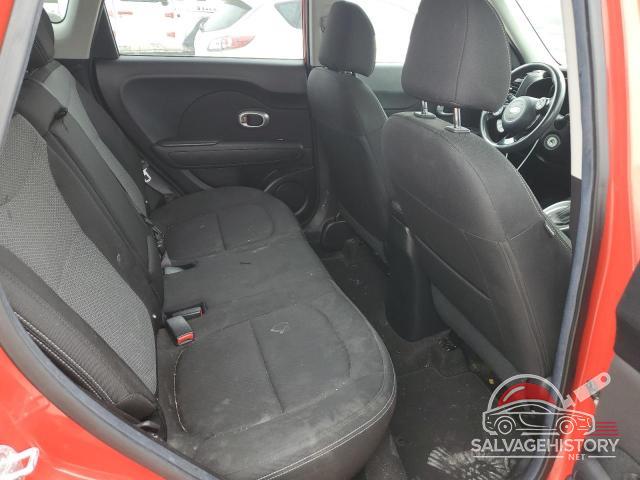 KNDJP3A50K7652896 2019 KIA SOUL photo no. 10