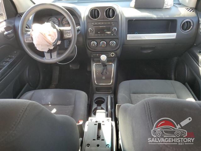 1C4NJDBB5ED815903 2014 JEEP COMPASS photo no. 8