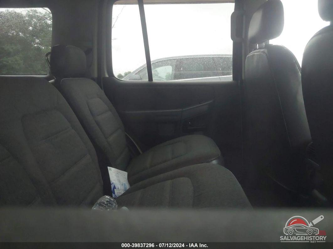 1FMZU62K02UD44142 2002 FORD EXPLORER photo no. 8