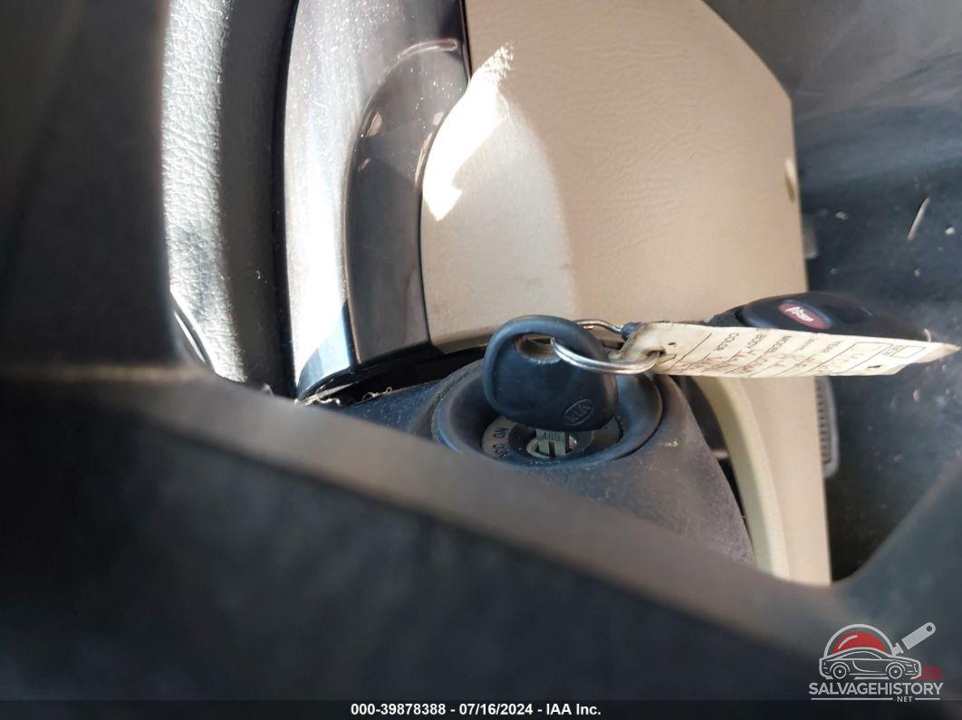 5XYKTDA20BG061207 2011 KIA SORENTO photo no. 11