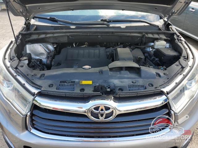 5TDBKRFH5GS323942 2016 TOYOTA HIGHLANDER photo no. 12