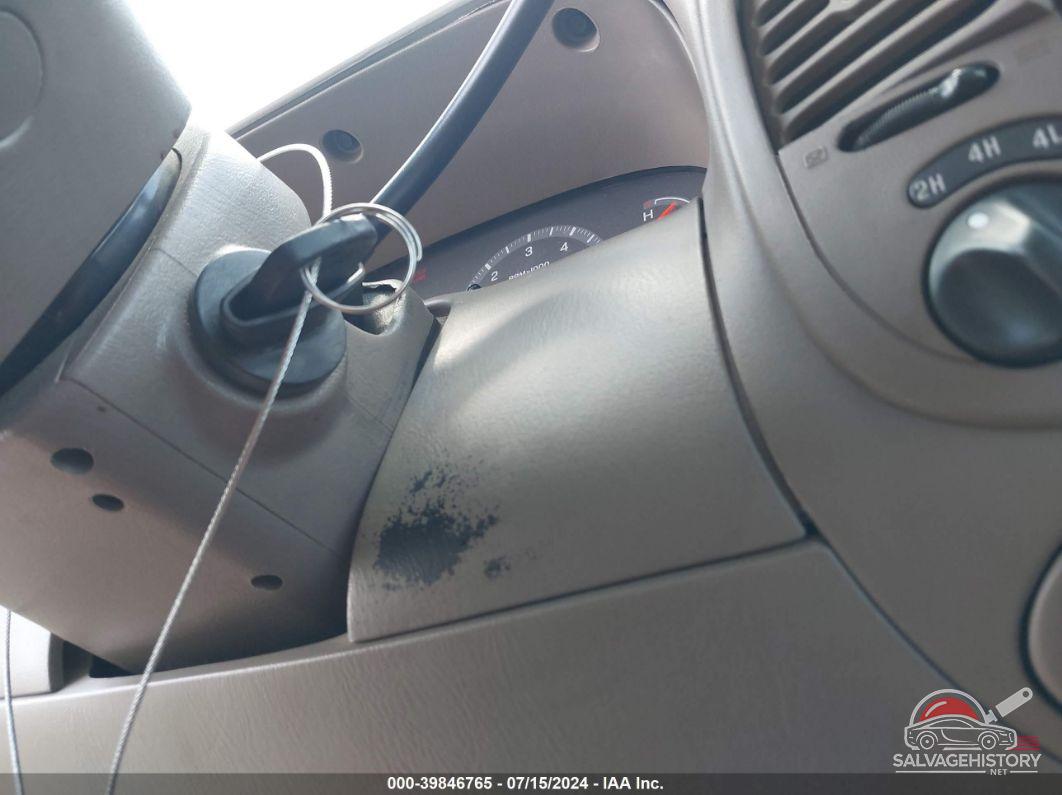 1FTRW08L02KB32512 2002 FORD F150 photo no. 11