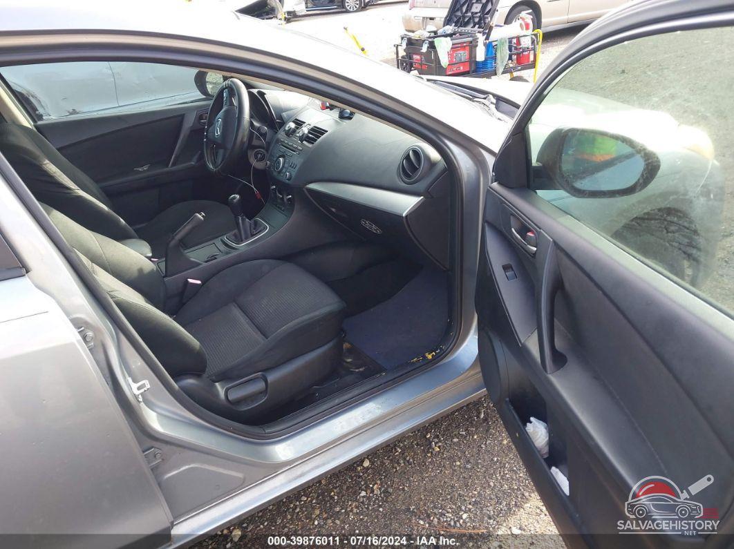 JM1BL1TF5D1796928 2013 MAZDA MAZDA3 photo no. 5