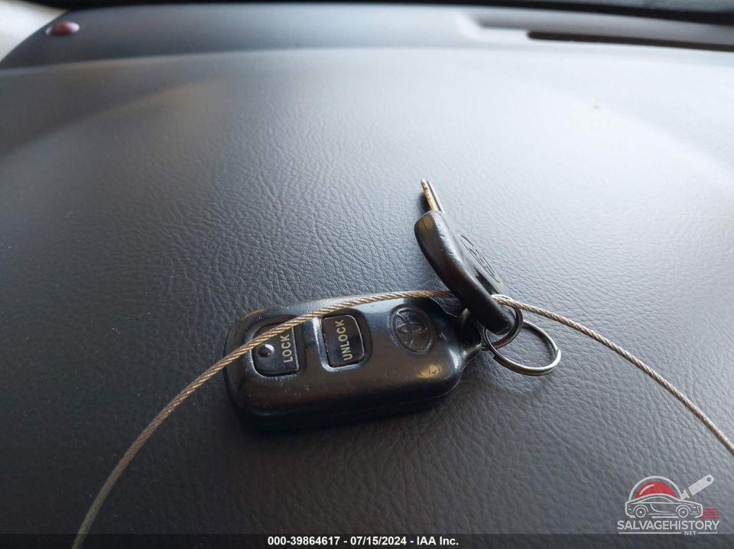 2T1BR32E45C380224 2005 TOYOTA COROLLA photo no. 11
