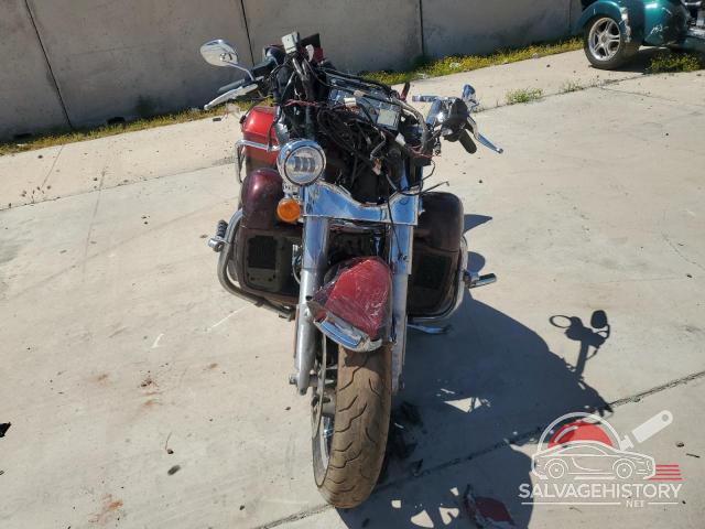 1HD1KED37JB633325 2018 HARLEY-DAVIDSON FL photo no. 2