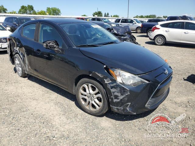 3MYDLBYV0JY319783 2018 TOYOTA YARIS photo no. 4