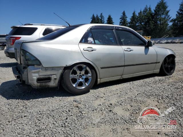 JTHBD182110026664 2001 LEXUS IS photo no. 3
