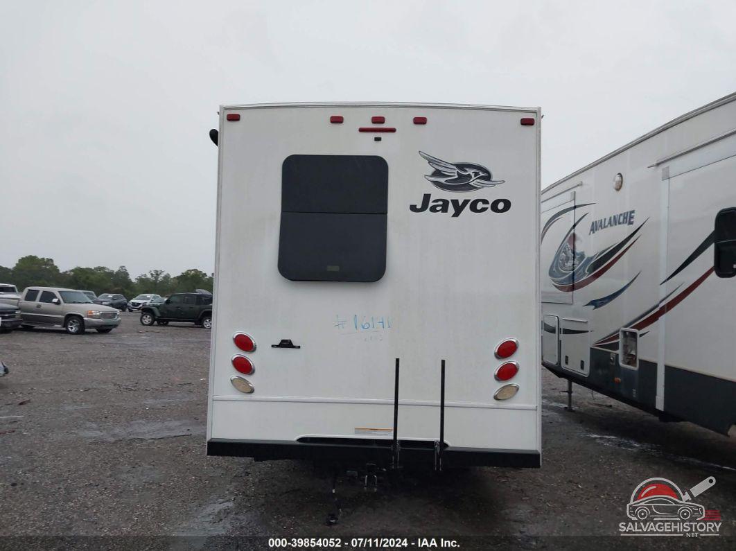 W1X8E33Y4LN118907 2020 MERCEDES SPRINTER 3500XD JAYCO MOTOR HOME photo no. 8