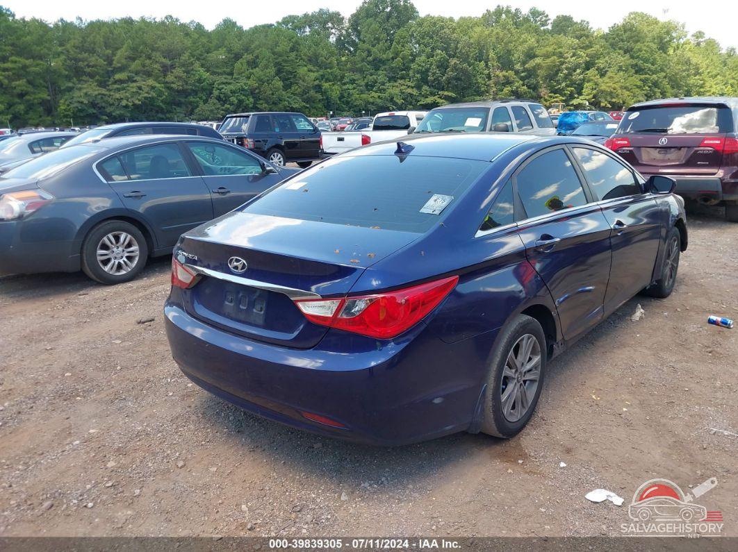 5NPEB4ACXCH383050 2012 HYUNDAI SONATA photo no. 4