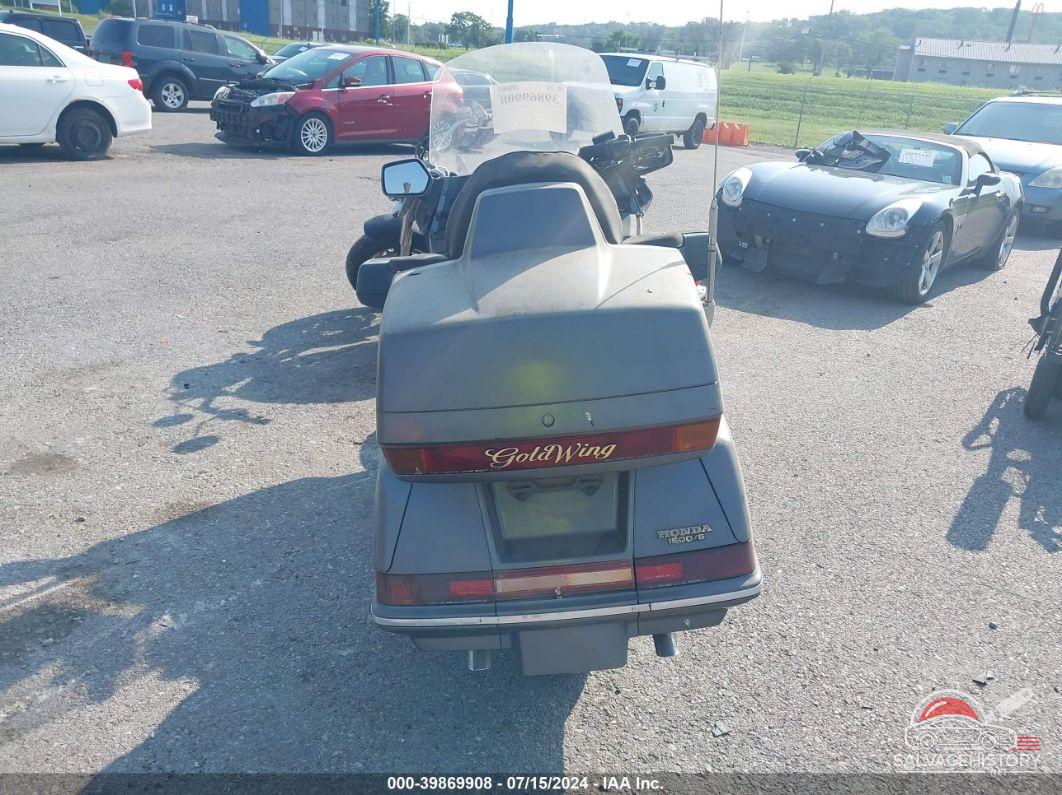 1HFSC2203JA008846 1988 HONDA GL1500 photo no. 6