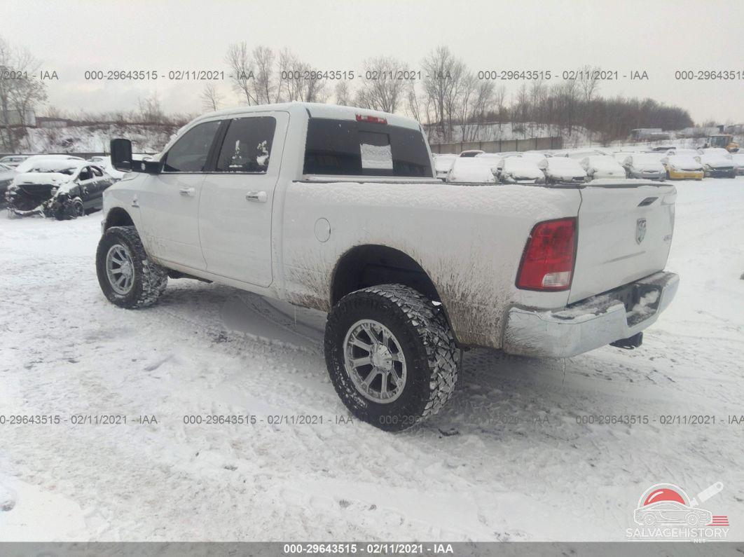 3C6UR5DL2JG425927 2018 RAM 2500 photo no. 3