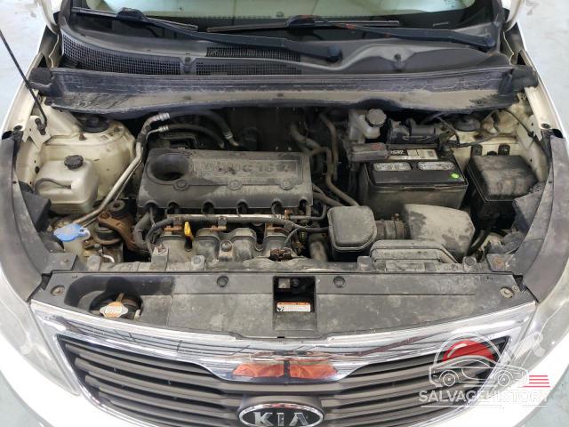 KNDPBCA2XB7102068 2011 KIA SPORTAGE photo no. 12