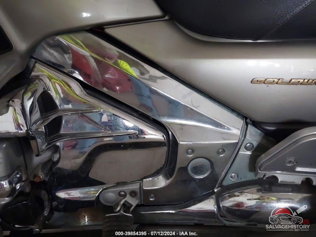 1HFSC47053A202222 2003 HONDA GL1800 photo no. 9