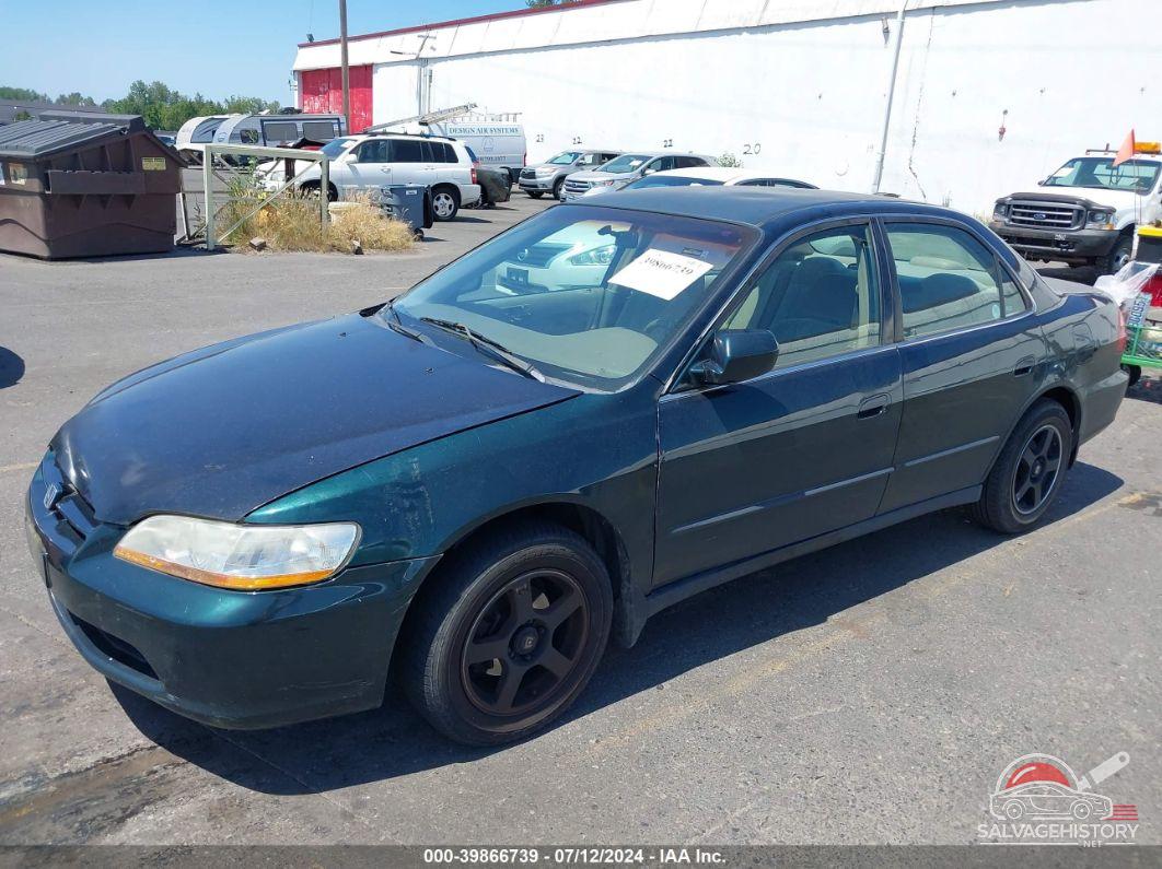 1HGCG5648XA071789 1999 HONDA ACCORD photo no. 2