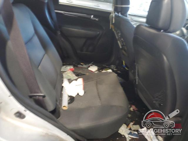5XYKT4A15BG139651 2011 KIA SORENTO photo no. 11