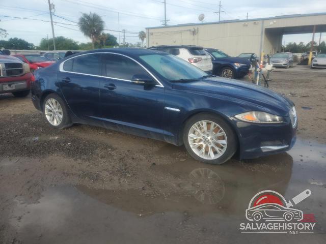 SAJWA0E79D8S67210 2013 JAGUAR XF photo no. 4
