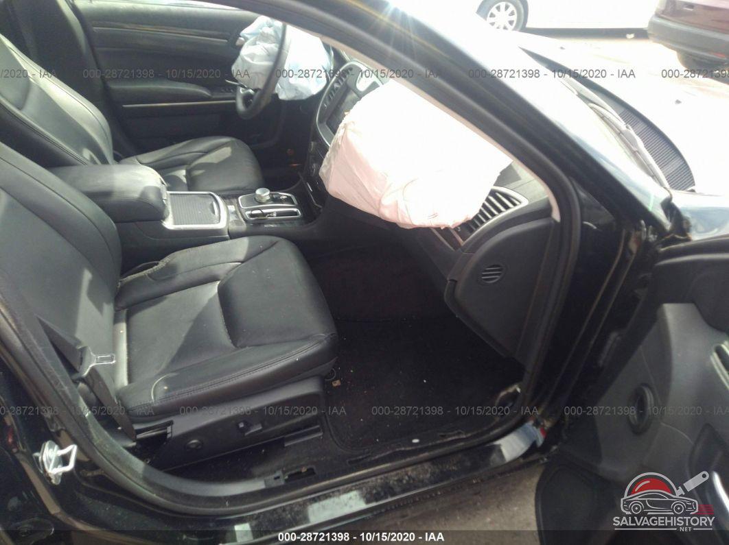 2C3CCAAG4JH314256 2018 CHRYSLER 300 photo no. 5