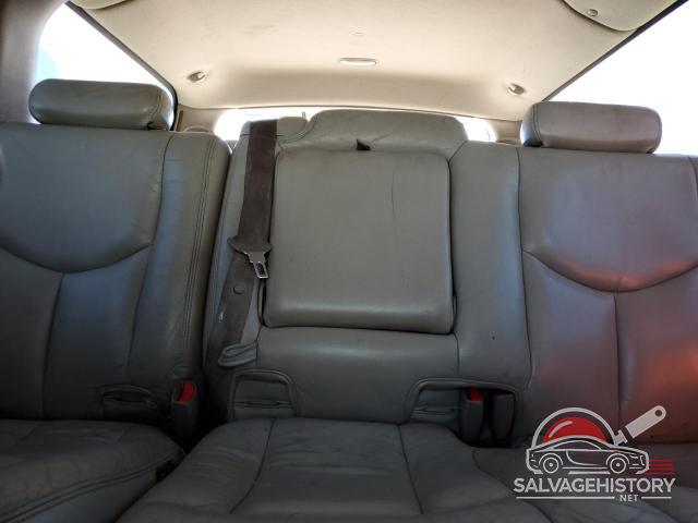 1GNGK26U33R115598 2003 CHEVROLET SUBURBAN photo no. 10