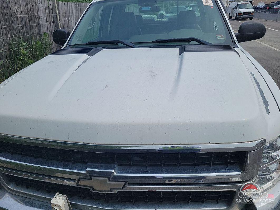 1GCHK29K68E214213 2008 CHEVROLET SILVERADO 2500HD photo no. 4
