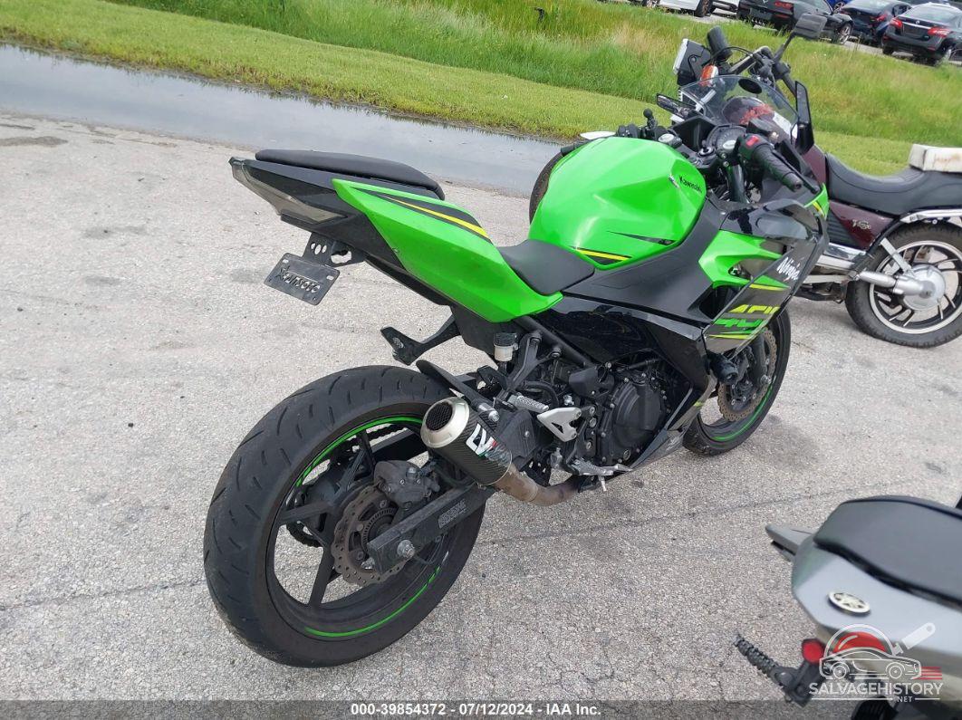 JKAEXKG1XJDA05273 2018 KAWASAKI EX400 photo no. 4