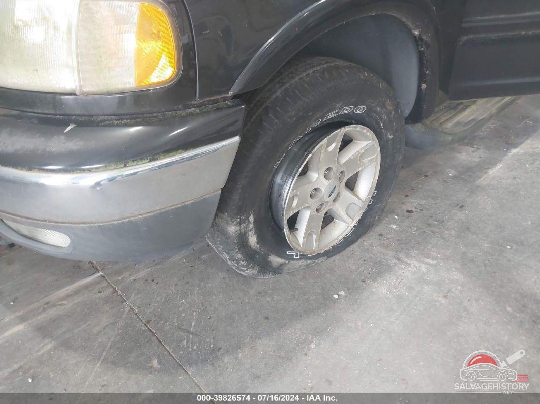 1FTRW08L72KB47881 2002 FORD F-150 photo no. 6